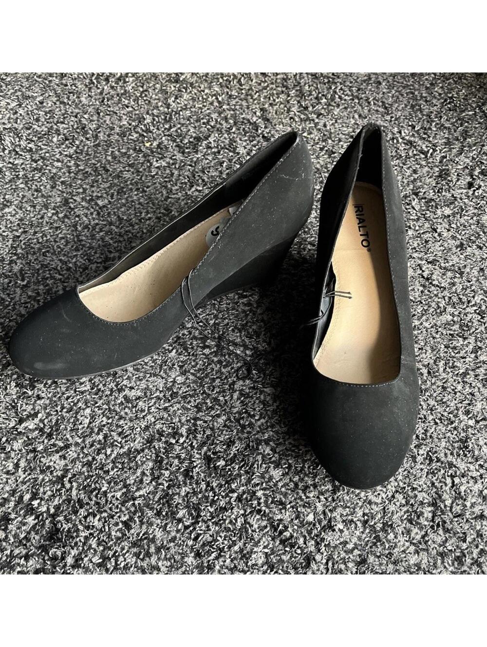 NEW Rialto Round Toe Chunky Wedge Shoe Black Size 9.5M